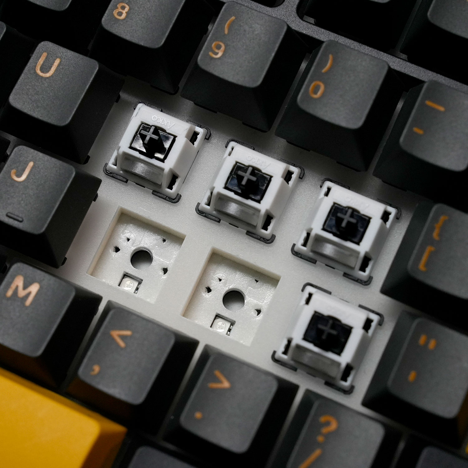 Akko 5087 V3 Tri-mode Keyboard - Gaming Keyboard Tkl recension och pris